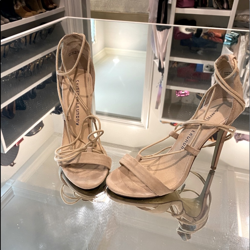 Chinese Laundry lace heels